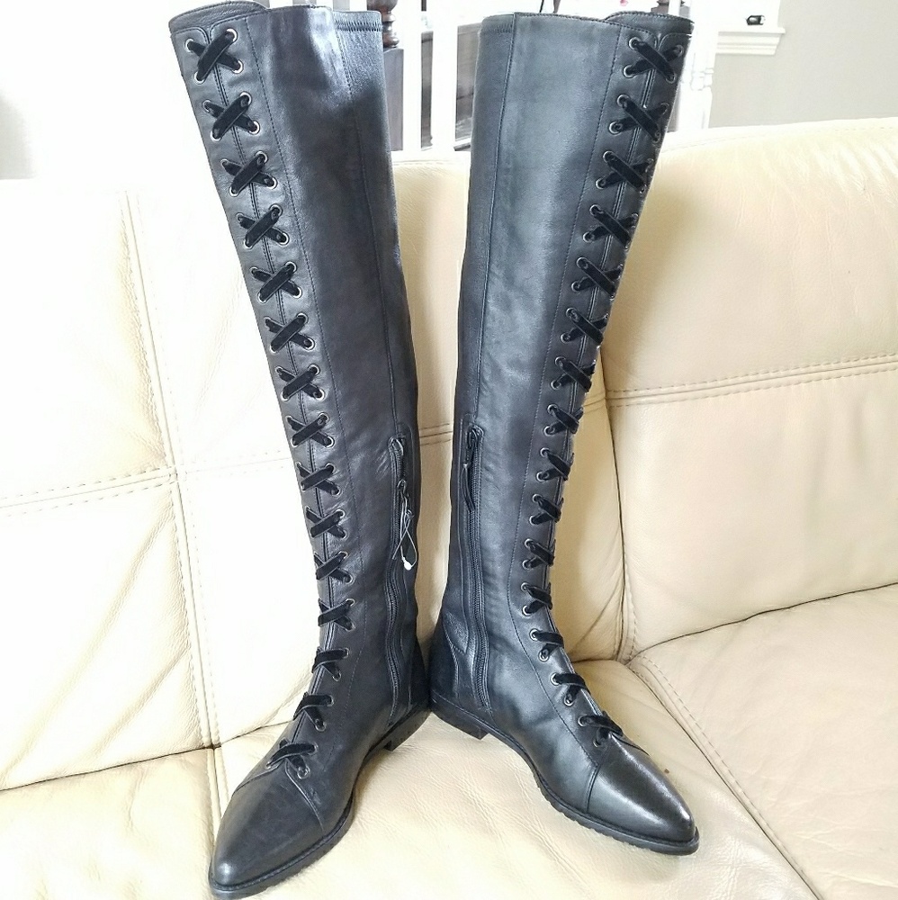 🎁🎄Stuart Weitzman US Size 5 Boots🎄🎁